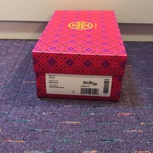 Tory burch box